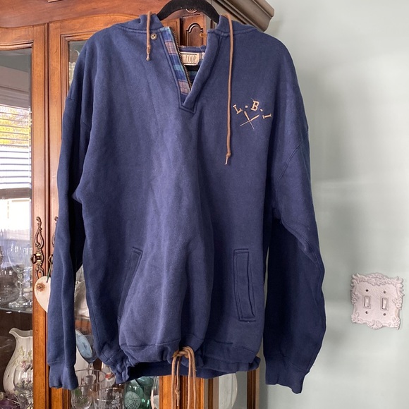 Pullover - Picture 1 of 9